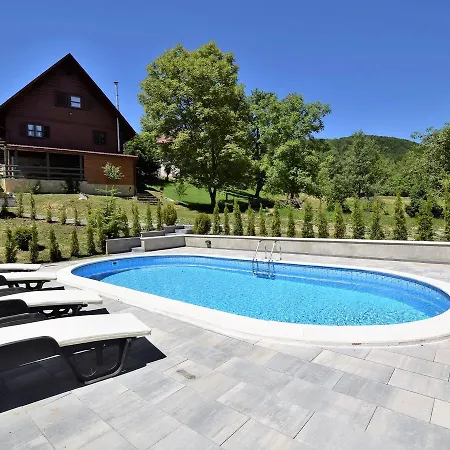 Cozy Holiday Home In Kvarner With Outdoor Jacuzzi * Brod Moravice
