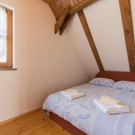 Holiday home Cozy Holiday Home In Kvarner With Outdoor Jacuzzi *