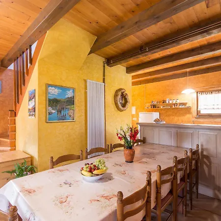 Holiday home Cozy Holiday Home In Kvarner With Outdoor Jacuzzi Brod Moravice
